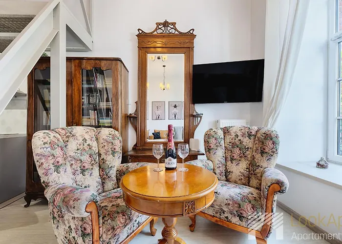 Appartement Debowe Tobaco By Lookap